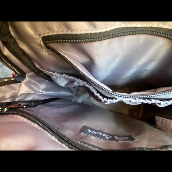 Lug Boxcar crossbody - Picture 4 of 12